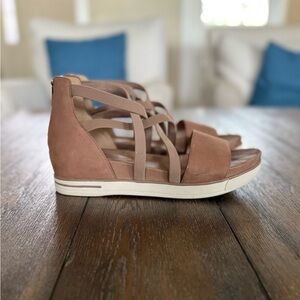 Eileen Fisher Women's Star Sport Tan Beige Wedge Strappy Sandals Size 10